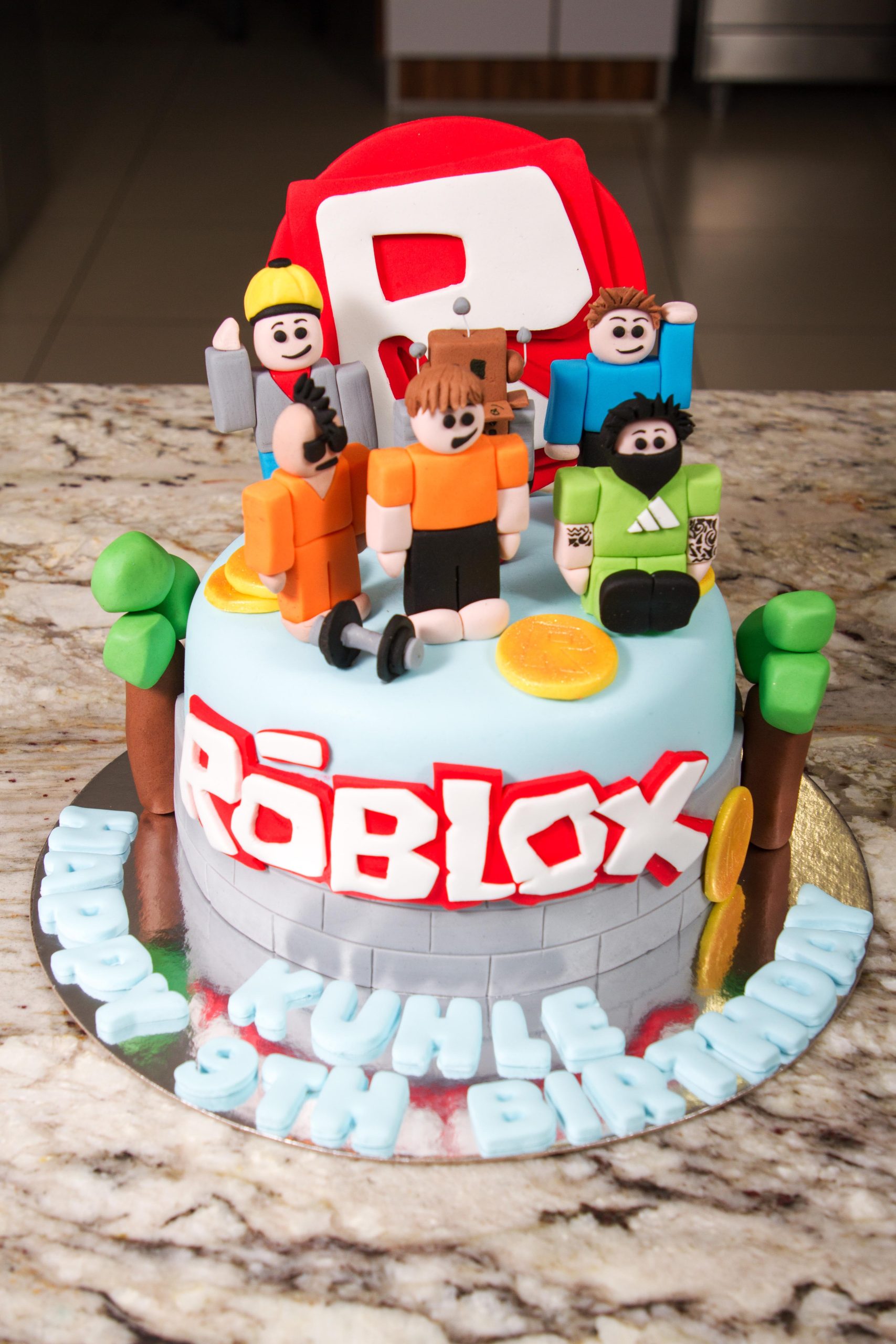 Roblox Birthday Cake 2EB  Roblox birthday cake, Roblox cake, Roblox